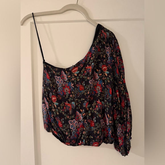 Alice + Olivia Off-Shoulder Floral Top - Picture 5 of 7